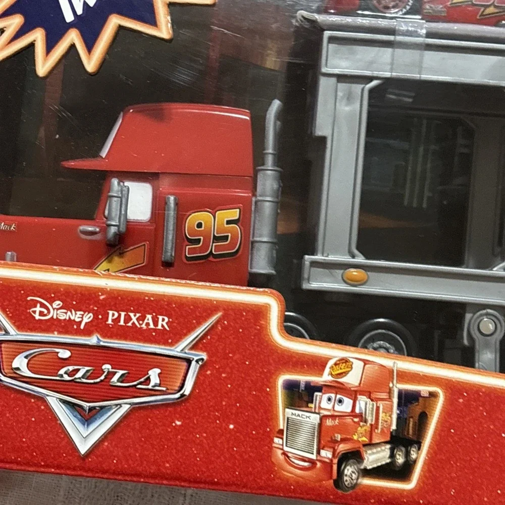 NIB Disney Pixar Cars Mack Transporter with 3 Cars Set: Lightning McQueen